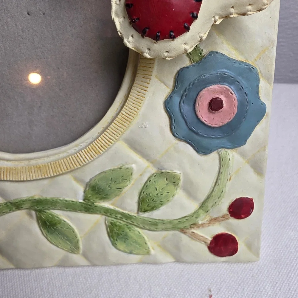 Vintage 2001 3D Cherry Floral Quilted Resin Picture Frame Cream Green Red